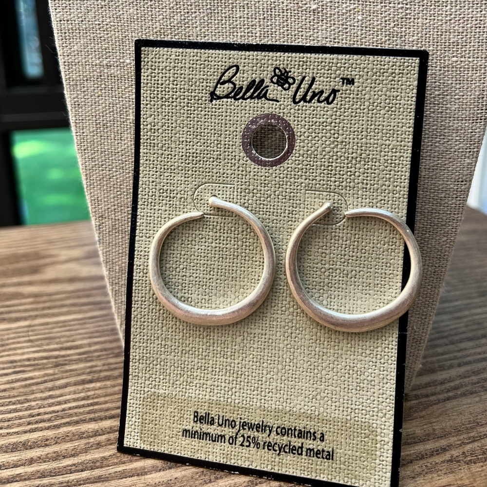 NWT BELLA UNO Earrings